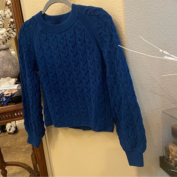 NWT~J. CREW Women Blue Cable Knit Sweater Size XS - Picture 2 of 9
